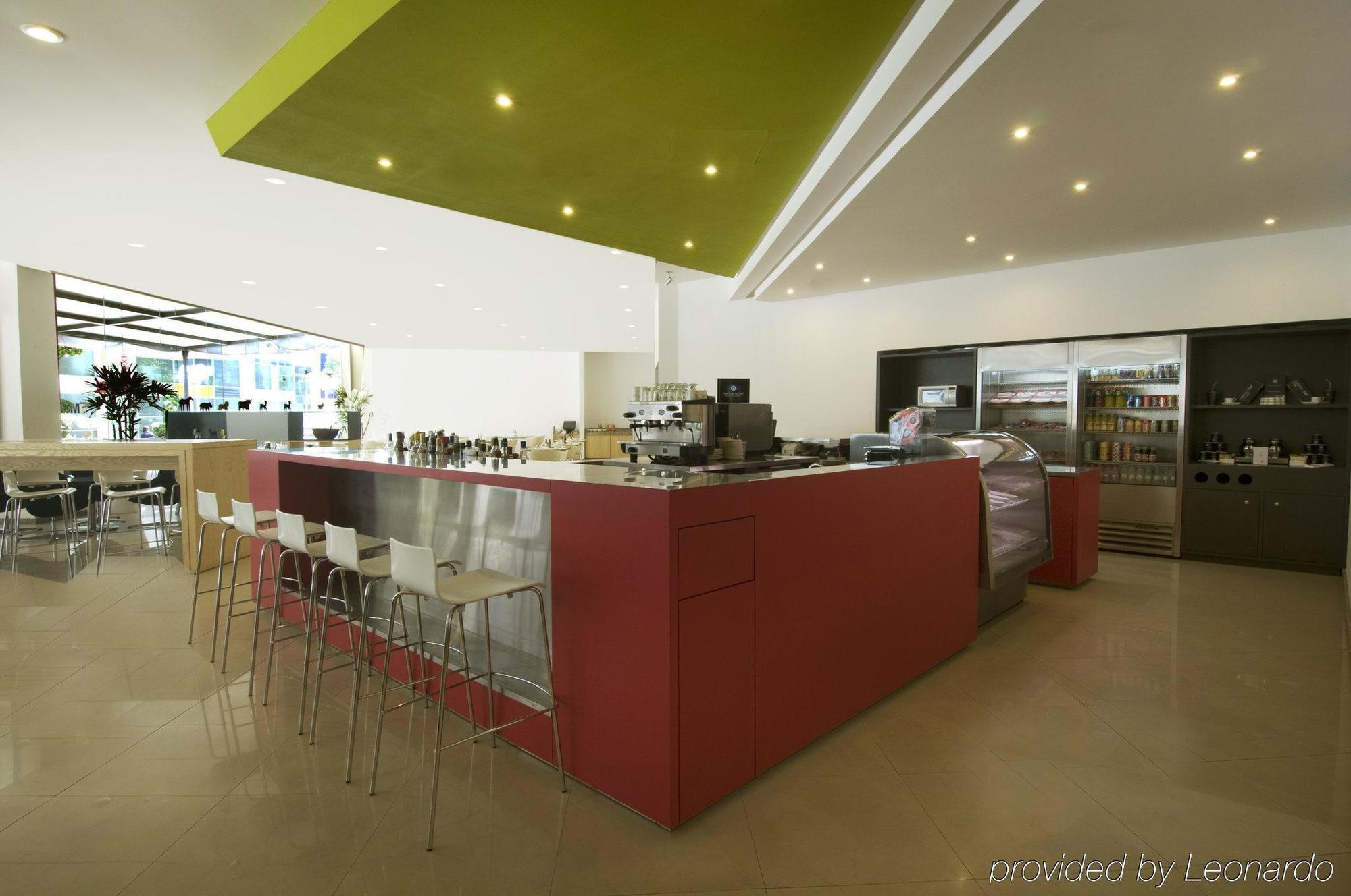Fiesta Inn Insurgentes Sur Mexico by Restaurant bilde